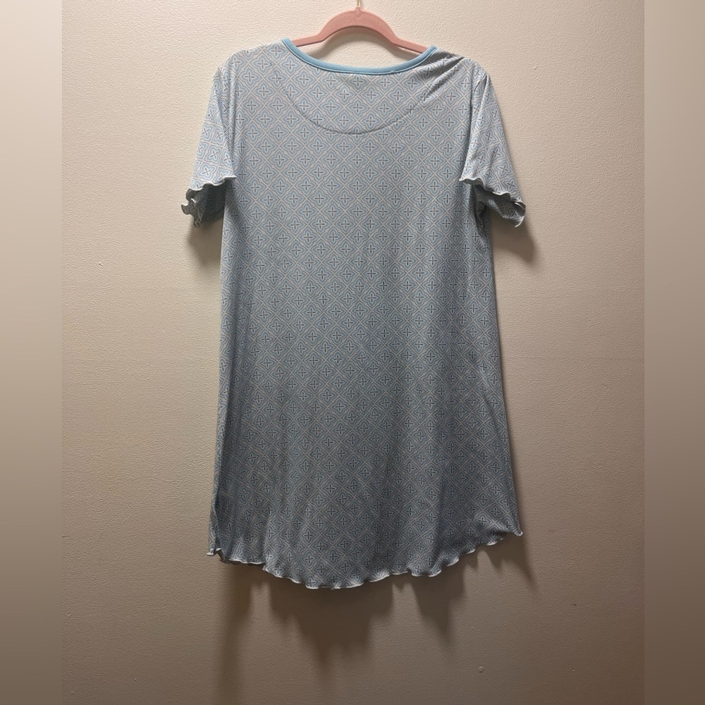 Flora Nikrooz Soft Knee Length Short Sleeve Nightie, Sz S (4-6) Blue Pattern - Picture 2 of 5